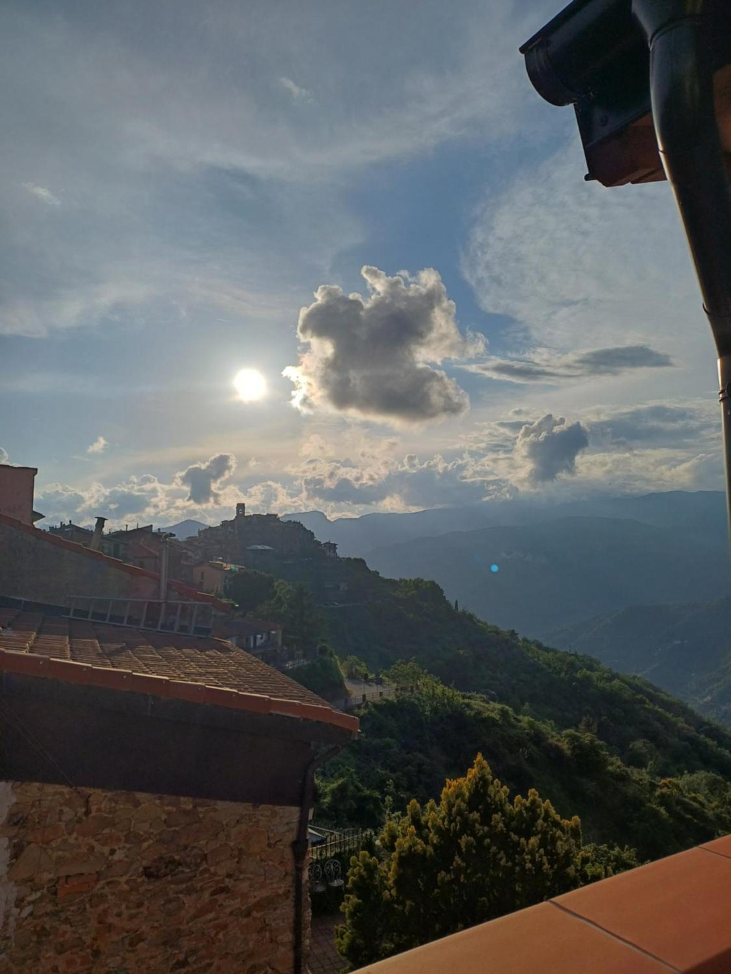 Villa La Dimora Azzurra Perinaldo Esterno foto